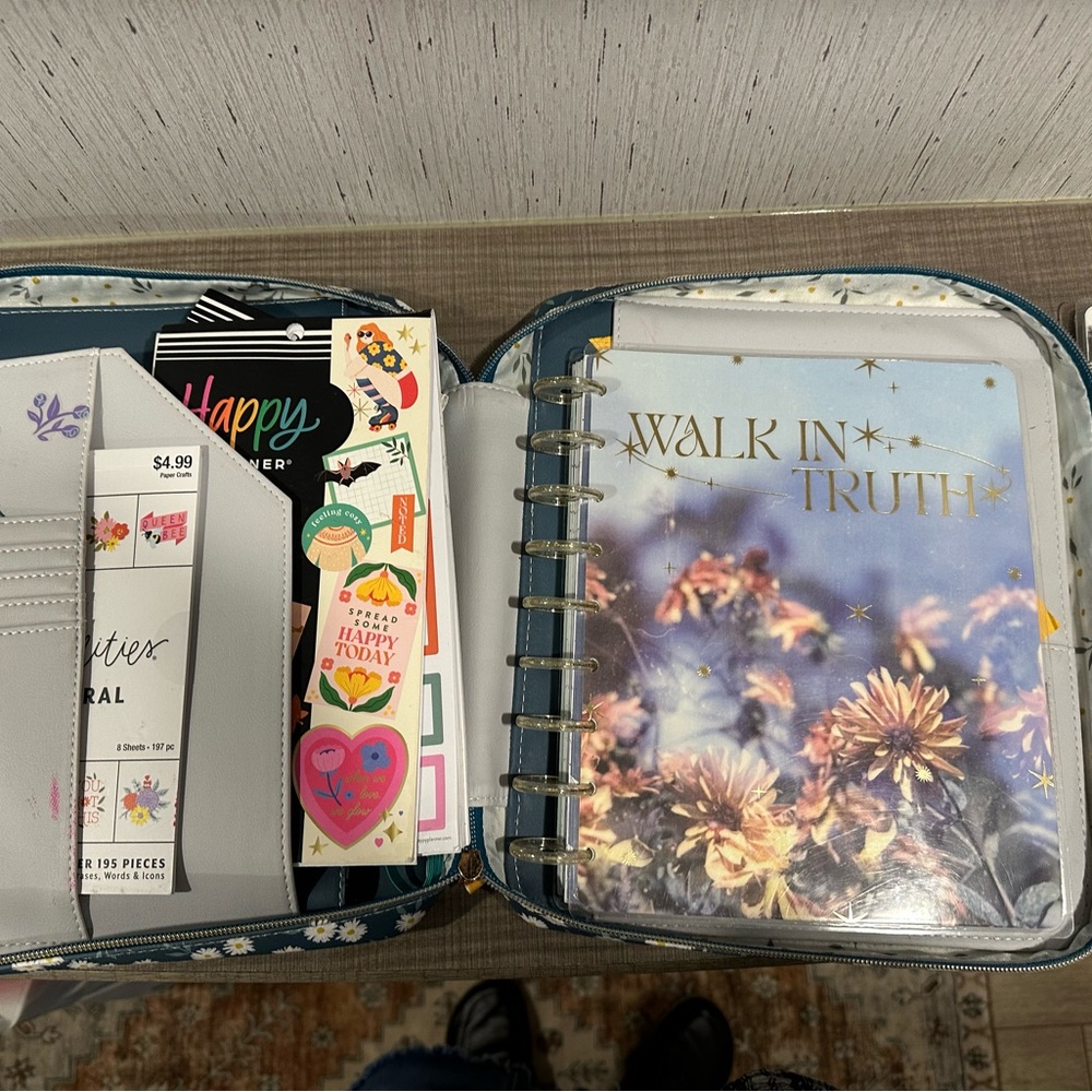 Happy Planner daisy cover case - Picture 5 of 6